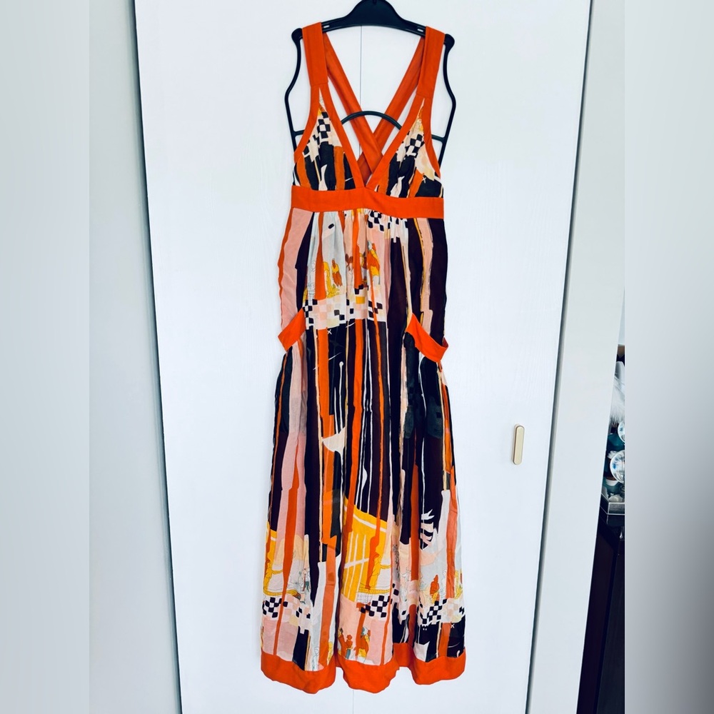 French Connection Gorgeous art print cross back maxi chiffon dress big pockets